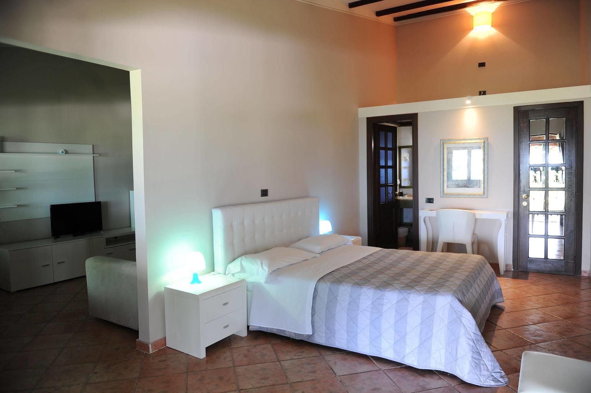 Il Poggio Dei Pettirossi Hotel Bevagna Exterior foto